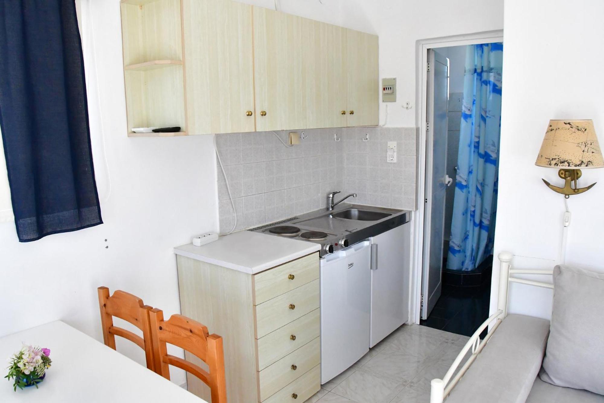 Blue Dolphin Studios And Apartment Vagia  Exterior photo